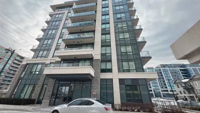 Condo Apartment in Richmond Hill