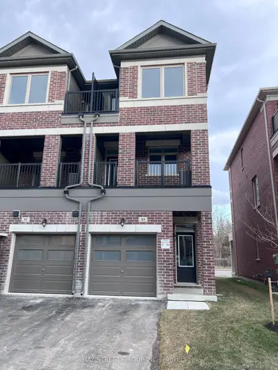 Att/Row/Townhouse in Markham