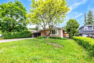 Detached in Aurora