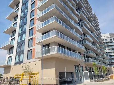 2 David Eyer Road 825, Richmond Hill, On L4s 1m4