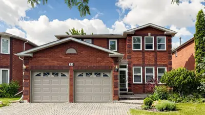 35 Viewmark Drive, Richmond Hill, On L4s 1e6