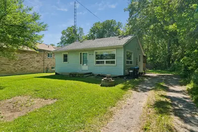 972 Gilmore Avenue, Innisfil, On L0l 1w0
