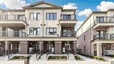 Condo Townhouse in Richmond Hill