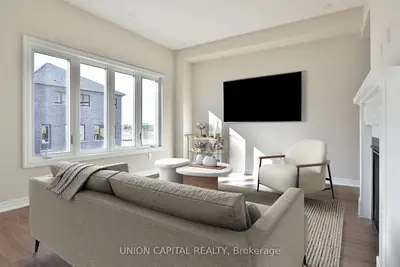 47 Donald Ingram Crescent, Georgina, On L4p 0s3