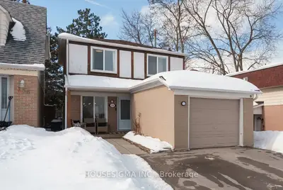 Detached in Newmarket