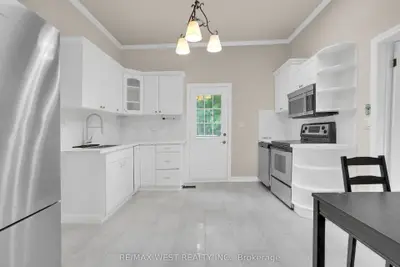 19015 DUFFERIN Street, King, ON L3Y 4V9
