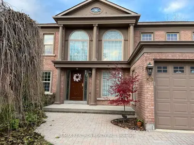Detached in Richmond Hill