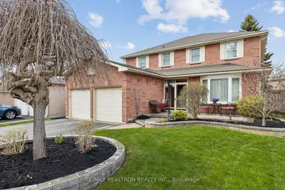 Detached in Newmarket