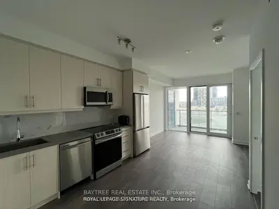 Condo Apartment in Richmond Hill
