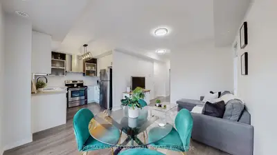 26 Bruce Street E08, Vaughan, On L4l 1j4