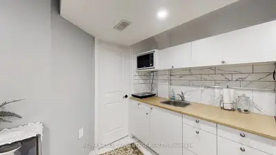 81 Northern Heights Drive 5a, Richmond Hill, On L4b 4c9