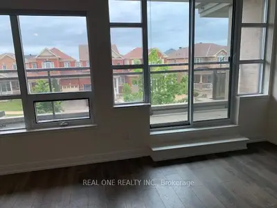 Condo Apartment in Markham