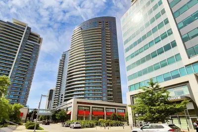 Condo Apartment in Markham
