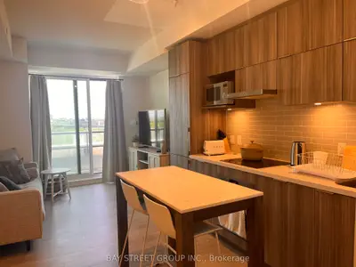 Condo Apartment in Markham