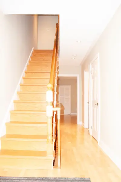 57 Galleria Parkway, Markham, On L3t 0a3