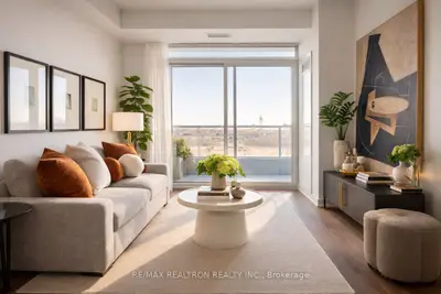 Condo Apartment in Vaughan