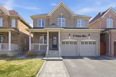 Detached in New Tecumseth