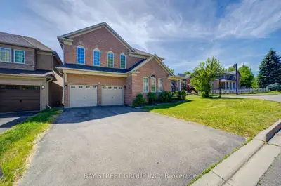 Detached in Richmond Hill