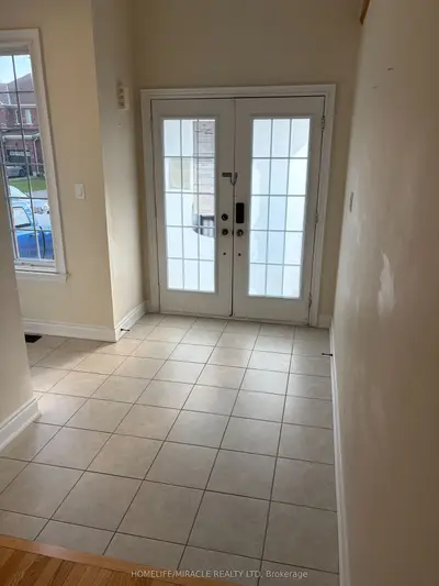 148 Milby Crescent, Bradford West Gwillimbury, On L3z 0x8