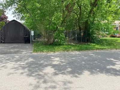 78 Vernon Street, Essa, On L0m 1b0
