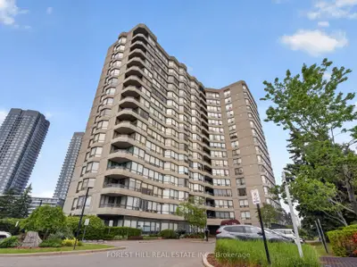 Condo Apartment in Vaughan
