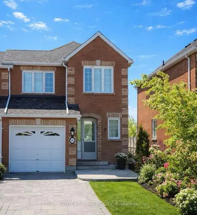Att/Row/Townhouse in Vaughan