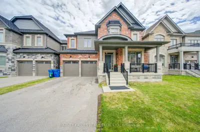 Detached in East Gwillimbury