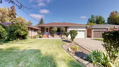 377 Crosby Avenue, Richmond Hill, On L4c 2r8