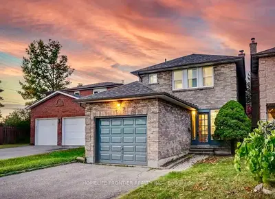 Detached in Richmond Hill