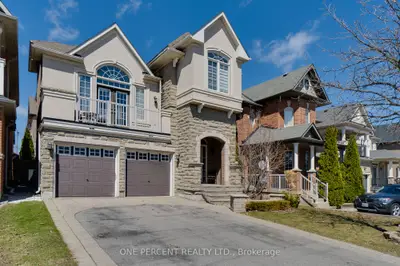 Detached in Richmond Hill