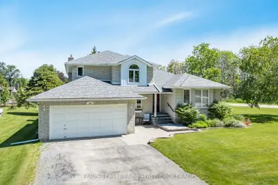 Detached in Brock