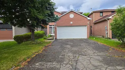 Detached in Richmond Hill
