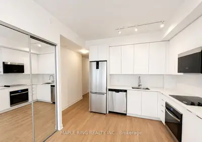 Condo Apartment in Vaughan