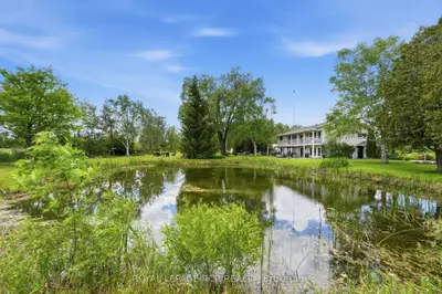 21324 Mccowan Road, East Gwillimbury, On L0g 1m0