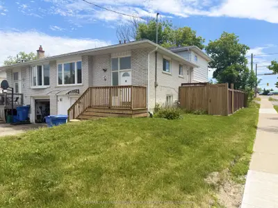 Semi-Detached in Newmarket
