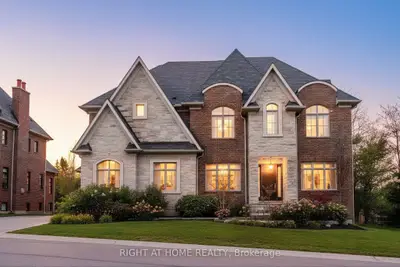 Detached in Aurora