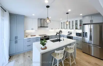 Detached in East Gwillimbury
