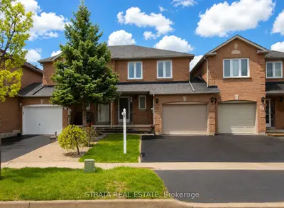 Att/Row/Townhouse in Vaughan