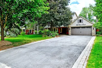 Detached in East Gwillimbury