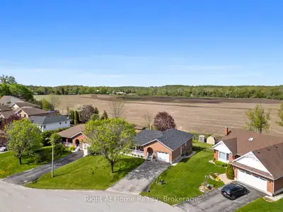 93 Riverlea Road, Brock, On L0e 1e0