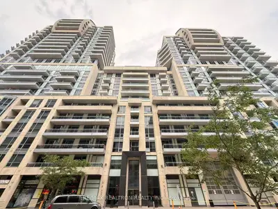 Condo Apartment in Richmond Hill
