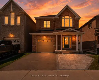 Detached in Bradford West Gwillimbury