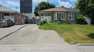 Semi-Detached in Newmarket