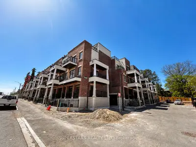 Condo Townhouse in Aurora
