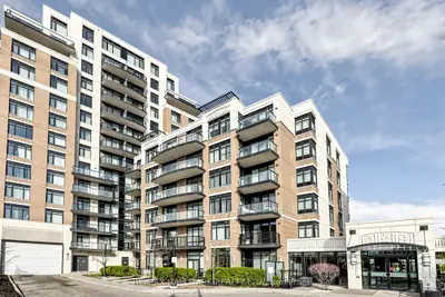 Condo Apartment in Markham