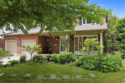 10 Cherry Blossom Lane, Markham, On L3t 3b9