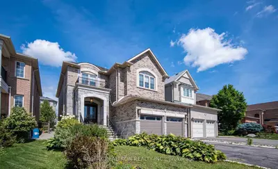 Detached in Richmond Hill