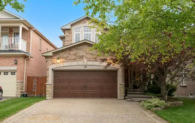 Detached in Richmond Hill