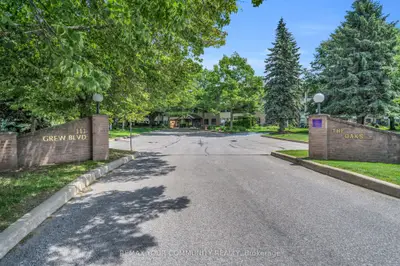 111 Grew Boulevard 210, Georgina, On L0e 1l0