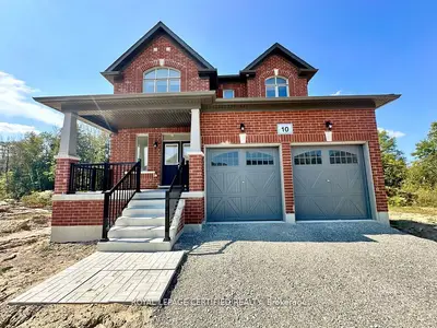 Detached in Essa